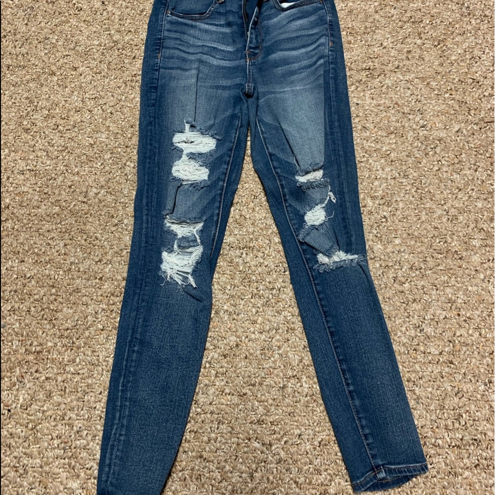 american eagle women’s ripped skinny jeans